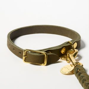 Hundehalsband Fettleder Oliv-Gold / 22-28cm - von Leopold's kaufen bei
