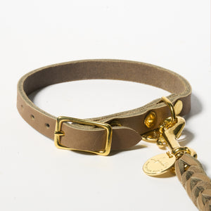 Hundehalsband Fettleder Taupe-Gold 22-28cm  - von Leopold's kaufen bei leopolds-finest