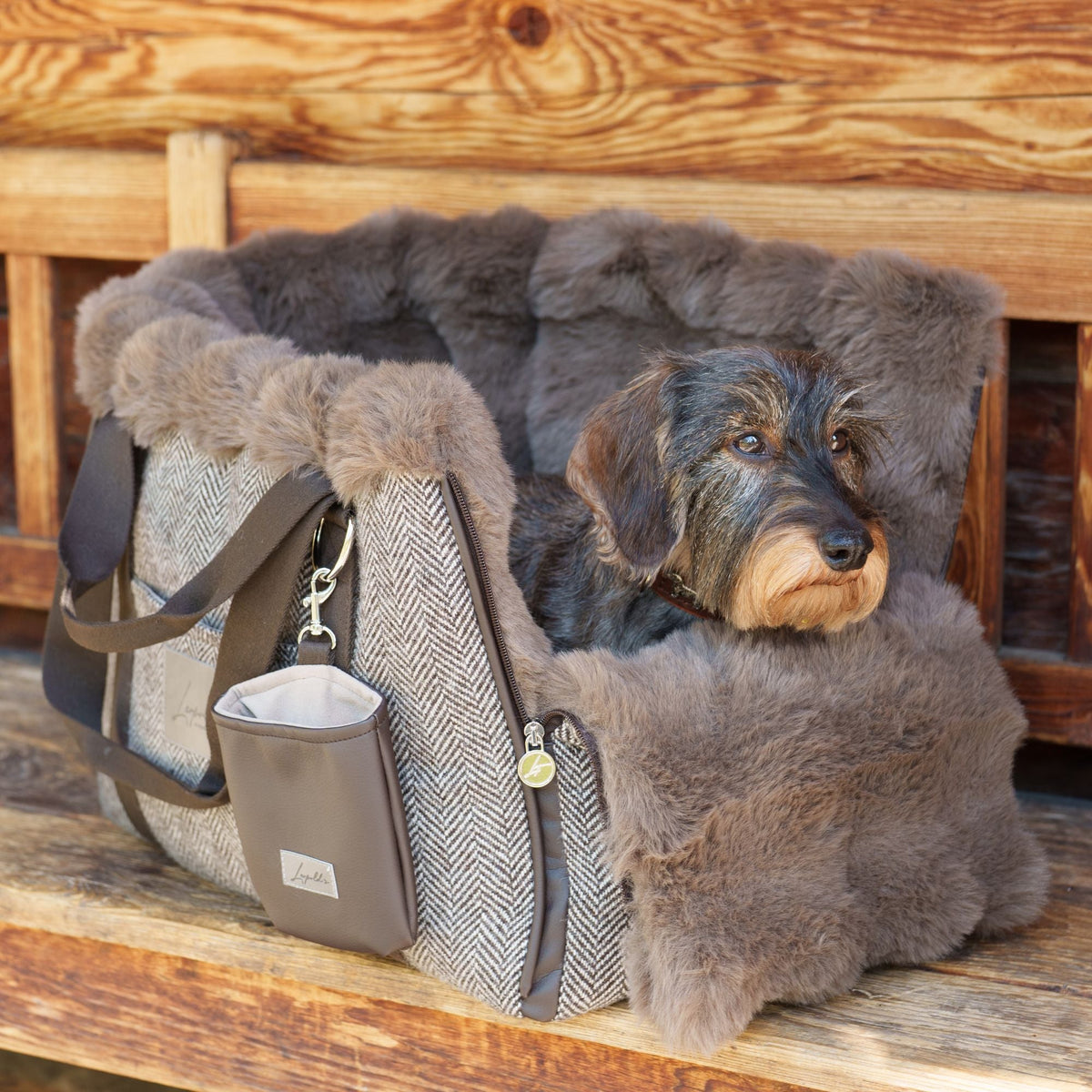 Transporttaschen & Transportboxen für kleine Hunde