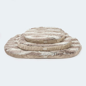 Orthopedic dog mattress in lynx look