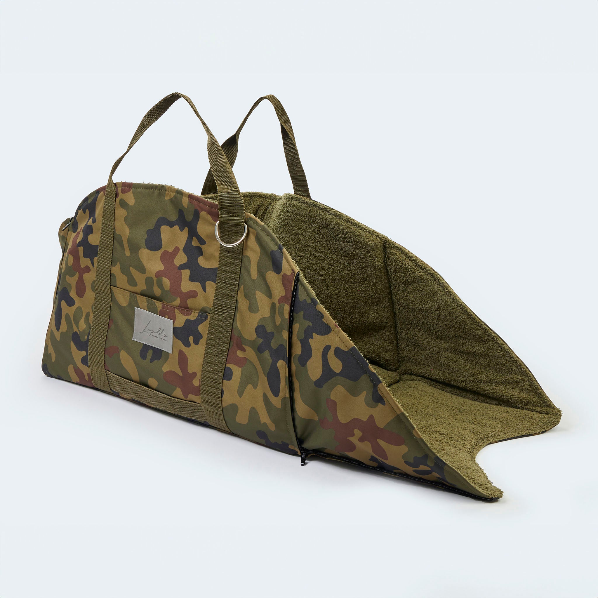 4 in 1 Travel Bag Allrounder – Hundetasche und Decke in einem [camouflage dunkel]