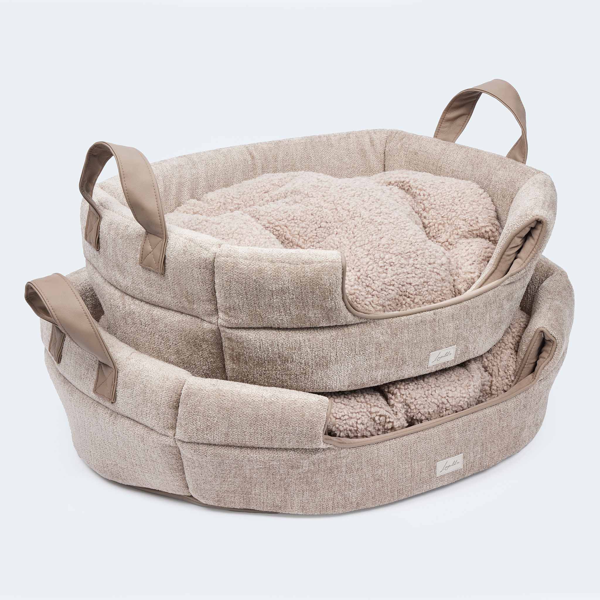 Leopold's Finest | 2-in-1 Hundehöhle & Hundebett in beige für Dackel und kleine Hunde. In Größe S und Größe M.