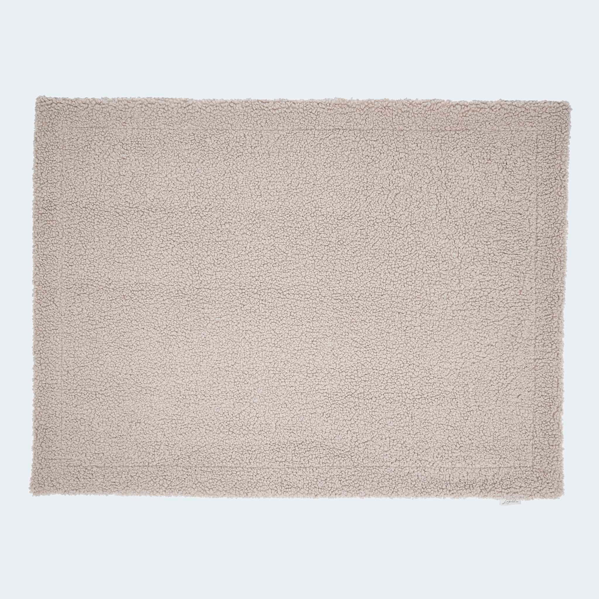 Kuschelige Hundedecke Curly für Dackel und kleine Hunde in beige. Ansicht von oben.