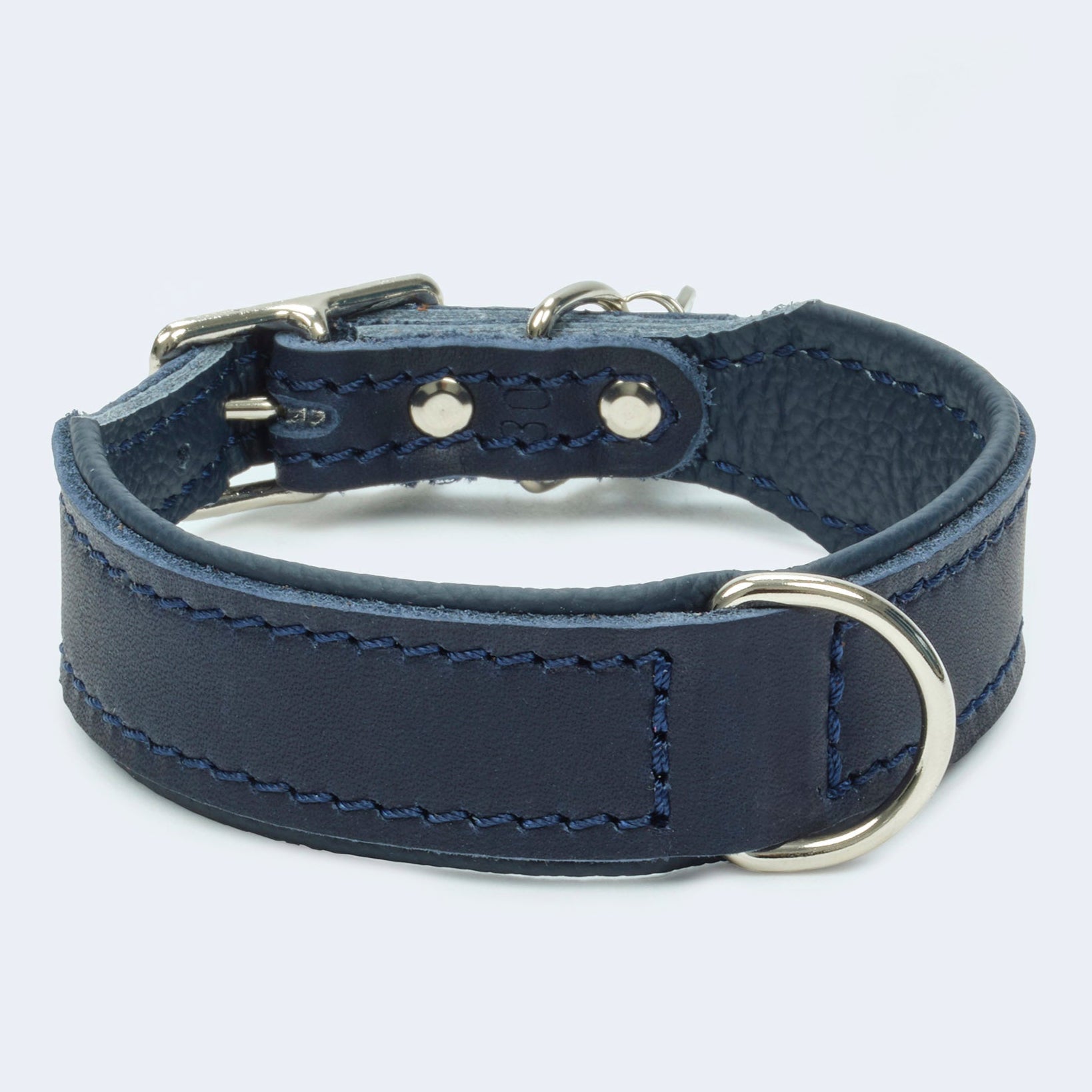 Leopold's Finest | Hundehalsband Leder dunkelblau mit Karabiner aus Metall für Dackel und kleine Hunde Rückseite
