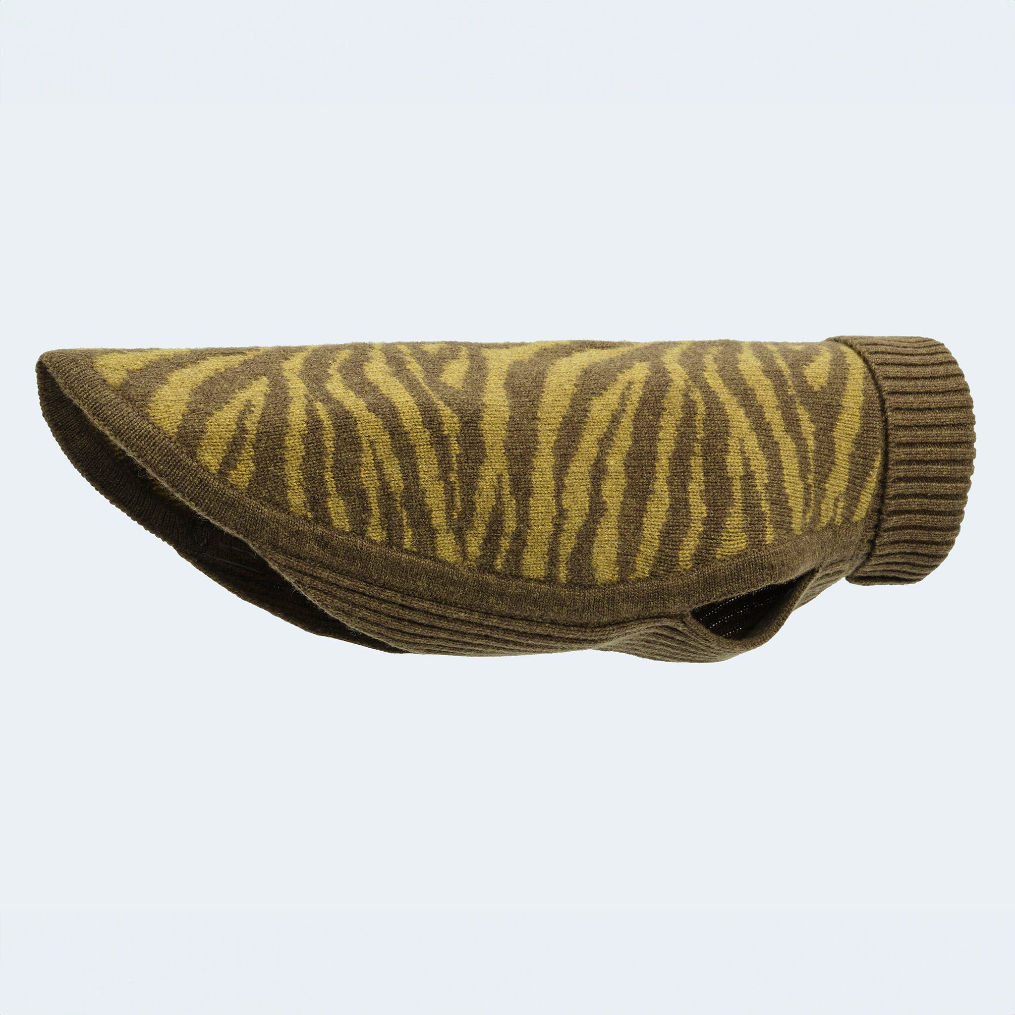 Leopold's Finest | Hundepullover aus 100% Schurwolle für Dackel und kleine Hunde in oliv mit Zebramuster