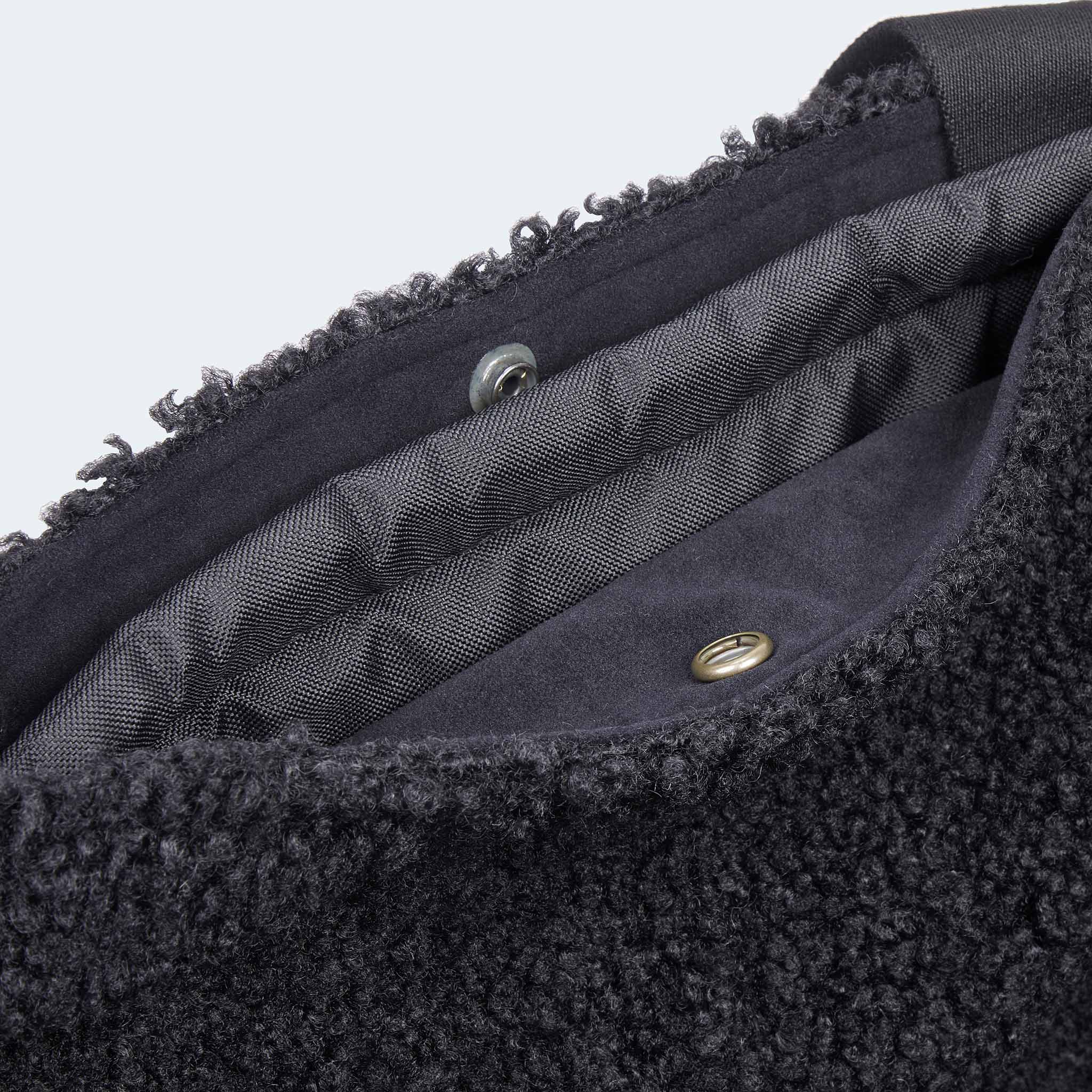 Hundetasche EasyLuxe mit schwarzem Curly Nahaufnahme ausknöpfbares Innenfutter [schwarz]