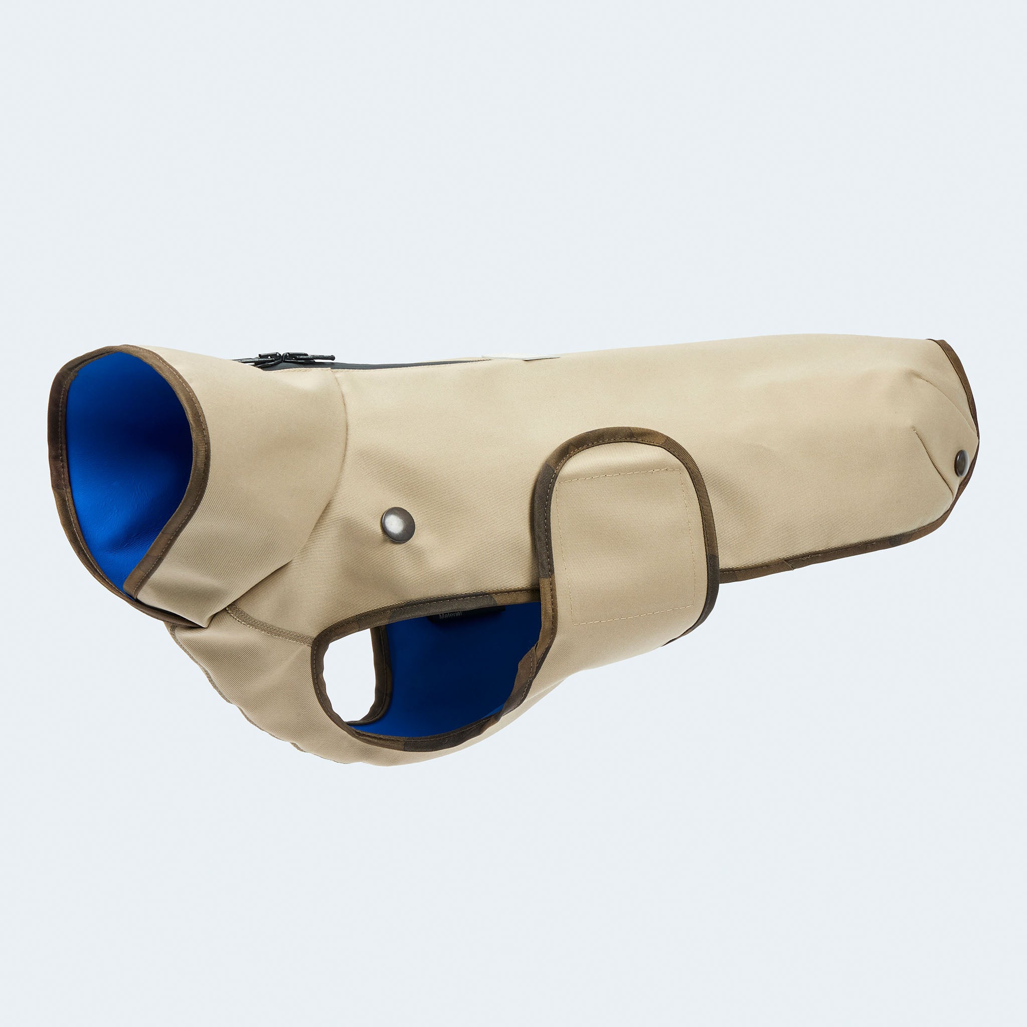 Leopold's Finest | Gefütterter
Hundewintermantel im Parka Stil in navy für Dackel und kleine Hunde.
Seitenansicht