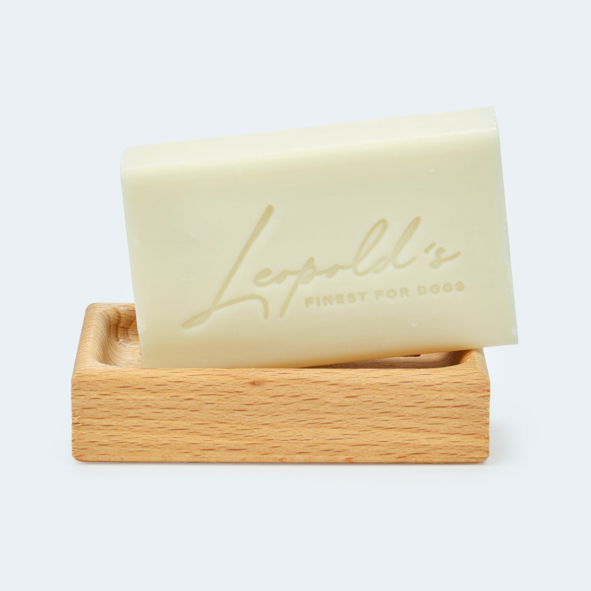 Seifenschale aus Olivenholz mit Leopold's Seife