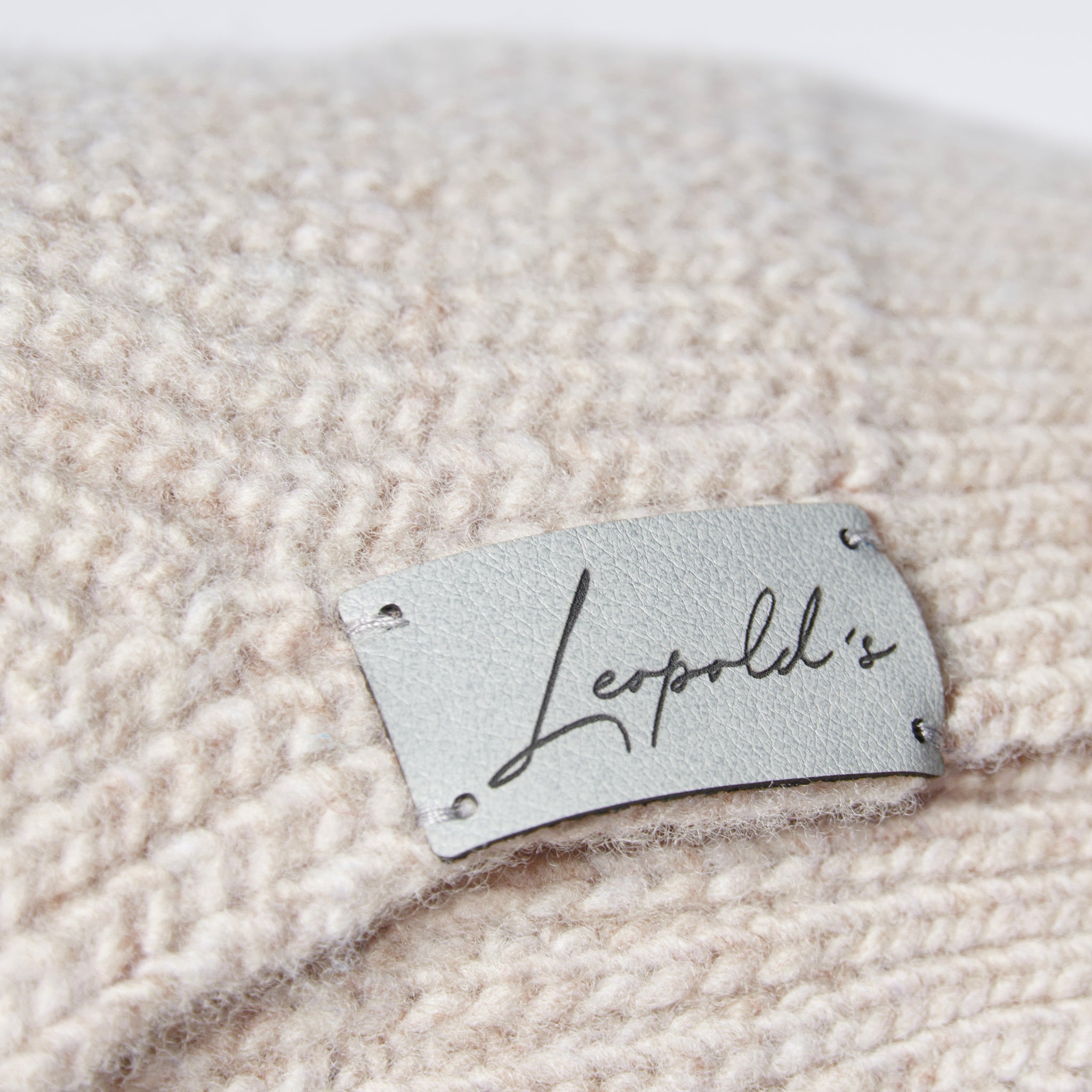 Hundepullover für Dackel Malteser & Zwergpudel superflauschig     - von Leopold´s kaufen bei leopolds-finest